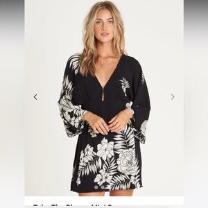 Billabong Take the Plunge Black and Cream Floral Mini Dress, Size medium
